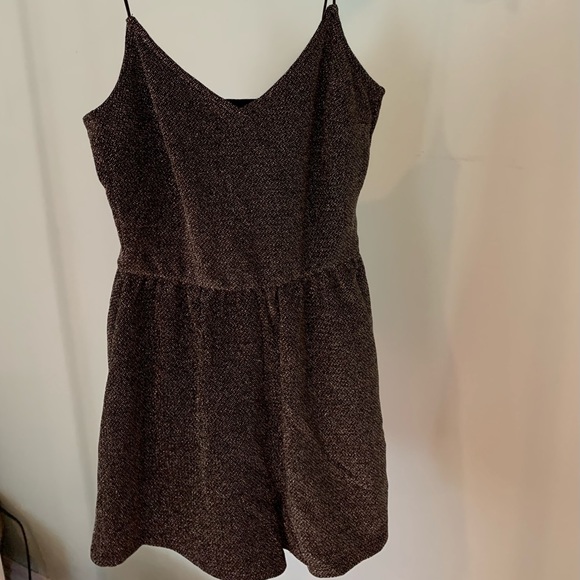 H&M sparkly romper - Picture 2 of 3